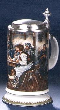 Керамическая пивная кружка с оловянной крышкой и изображением сценки игры в карты
