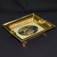 Пепельница "Буше" на ножках, цвет: кремовый с золотой отдh 7 cm, L 22x19 cm M99APBOU