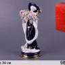ФИГУРКА "ДАМА С БУКЕТОМ ЦВЕТОВ" 14*14 СМ. ВЫСОТА=38 СМ.