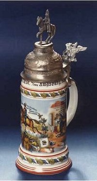 Немецкая коллекционная полковая пивная кружка со всадником на крышке